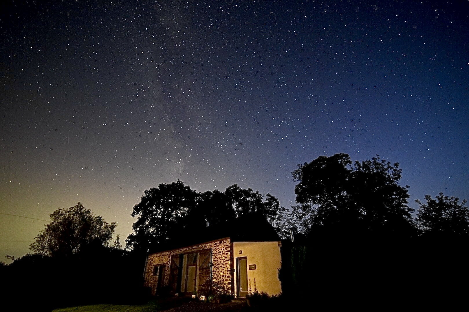Llwynbwch Barn under the Milky Way
